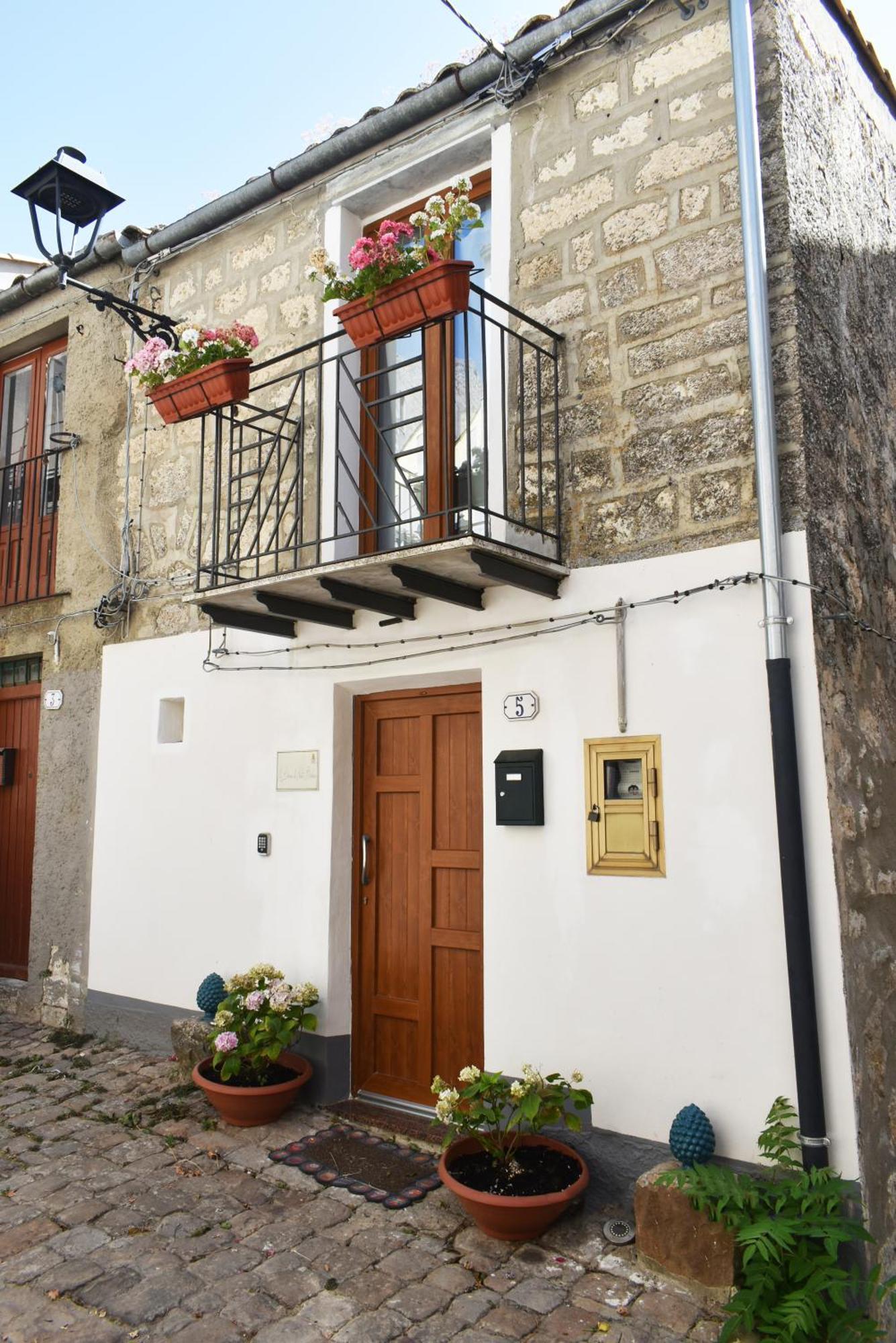 La Dimora Di Santa Barbara Apartment Petralia Soprana